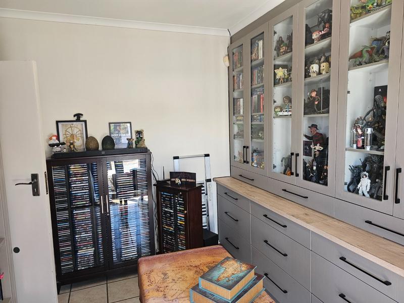 3 Bedroom Property for Sale in Mossel Bay Central Western Cape